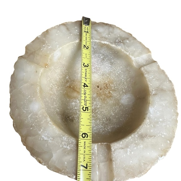 Vintage Italian Beige Alabaster Ashtray Hand Carved Round Heavy Raw Cut Stone - Picture 7 of 9